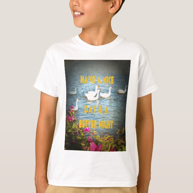Vi lämnar alltid våra kunder lycklig & nöjda. tee shirt (Framsida)
