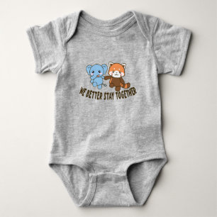Vi måste stanna tillsammans, rödspanda och elefant t shirt