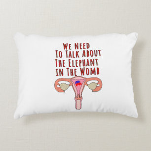 Vi måste tala om elefanten i Womb Prydnadskudde
