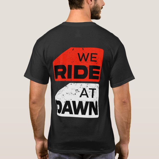 Vi ride på Dawn T-Shirt - Äventyr Bikerna (Baksida)