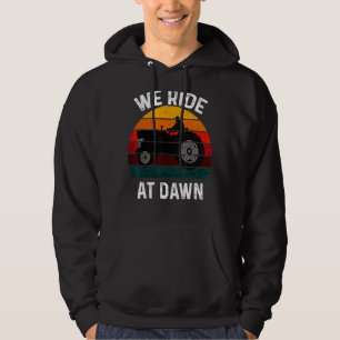 Vi ride vid Dawn Gräsmatta Mower Gräsmatta Mwing P Hoodie