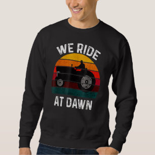 Vi ride vid Dawn Gräsmatta Mower Gräsmatta Mwing P Lång Ärmad Tröja