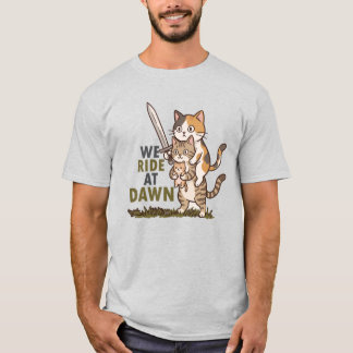 Vi rider vid gryningen Söt krigarkatt med svärd T Shirt