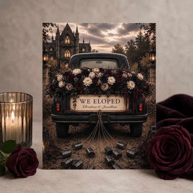 Vi rymde gotisk lastbil Crimson Blommig Bröllop Meddelande (Gothic Black Vintage Truck We Eloped Announcement
)