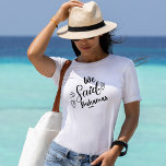 Vi sa Bahamas Funny White Bachelorette T Shirt<br><div class="desc">Den senaste tekniken för bröllopsfesten eller för en bachelorette kommer undan. "Vi sa Bahamas" på vit fot,  har ett hjärta och är säkra på att bli uppmärksammade. Bachelorette Party Destination...  Bahamas. Kan användas till repetitionsmiddag och med din bröllopsfest.</div>