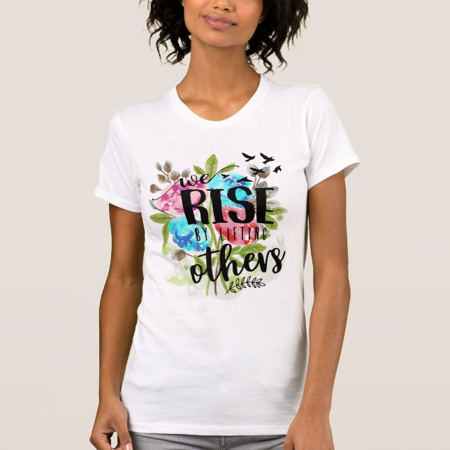 Vi stiga upp genom att lyfta andra t shirt (Framsida)