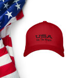 Vi, USA med Initialer Broderad Keps<br><div class="desc">Vi, USA, med Initialer inbroderade Baseball Cap. Här i Red med Black Embroidery. Underbaren för patrioter att visa stöd för den amerikanska konstitutionen under valsäsongen eller när som helst. I texten på framsidan finns: USA och We The People, och i texten på baksidan finns ditt Monogram Initialer. Om du vill...</div>