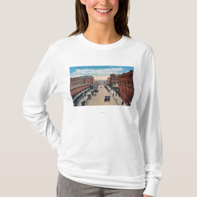 Viaducten beskådar av öster centrerar gatan t-shirt (Framsida)