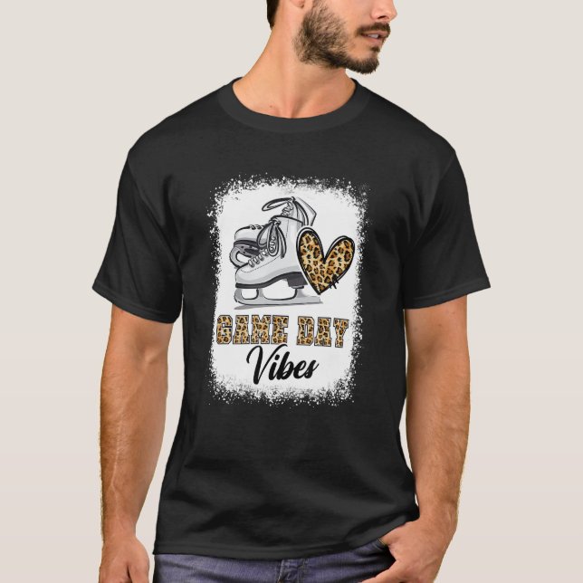 Vibes Ice Skating Mo på spaltad isfjälllek T Shirt (Framsida)