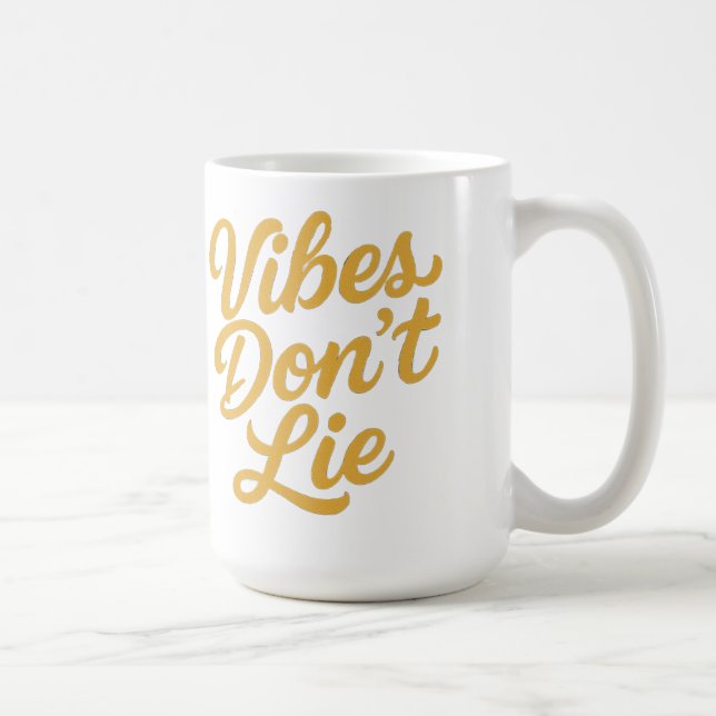 Vibes Ljuger Inte – Stilig Retro Script Typografi  Kaffemugg (Höger)