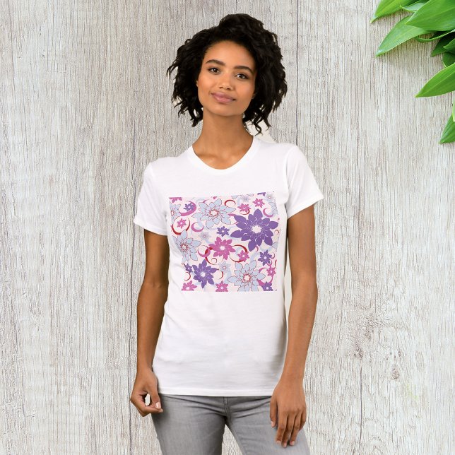 Vibrant Blommönster Lila Rosa Blåa blommor T Shirt (Skapare uppladdad)