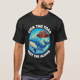 Vibrant Blue Whale och UFO Tecknad T-Shirt