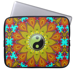 Vibrant Colorful Tribal Yin Yang SunblommMandala Laptop Fodral