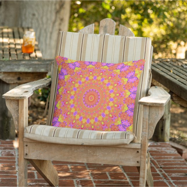 Vibrant färgfull Psychedelic Abstrakt Kaleidoskop Kudde (Stol)