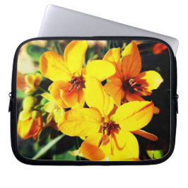 Vibrant Flowers Laptop Fodral