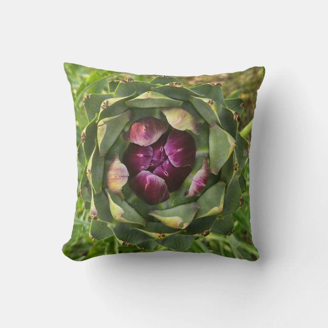 Vibrant Green and Purple Tuscan Artichoke Kudde (Framsida)
