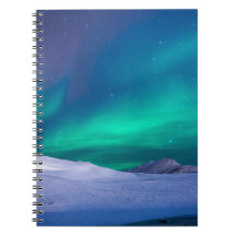 Vibrant Grönt Aurora Borealis Night