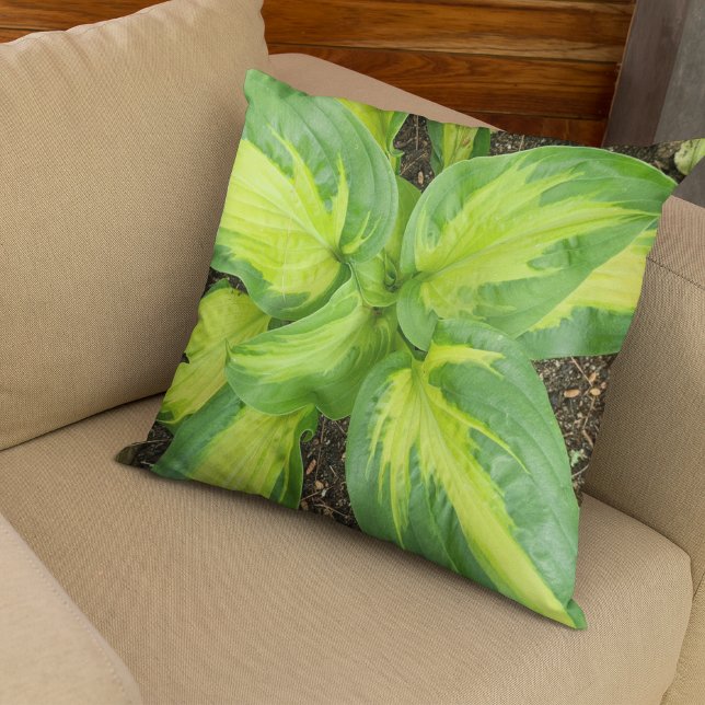 Vibrant Grönt Hosta Monogram Dekorativ kudde (Hosta Leaves Throw Pillow)