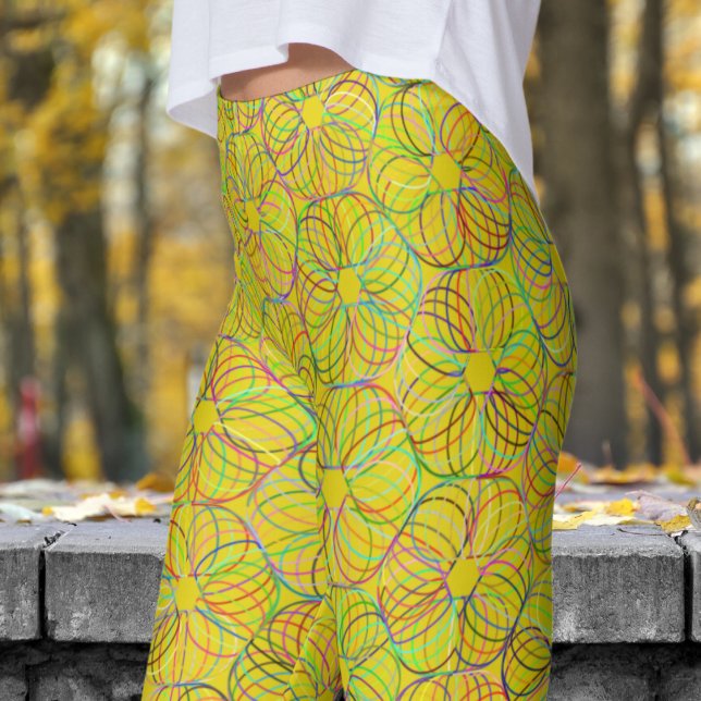 Vibrant Gult Cyclic Chaos Mönster Leggings (Yellow Cyclic Chaos)
