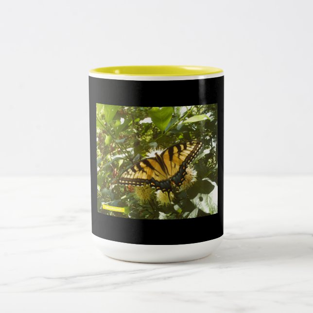 Vibrant Gult Monarch Två-Tonad Mugg (Center)