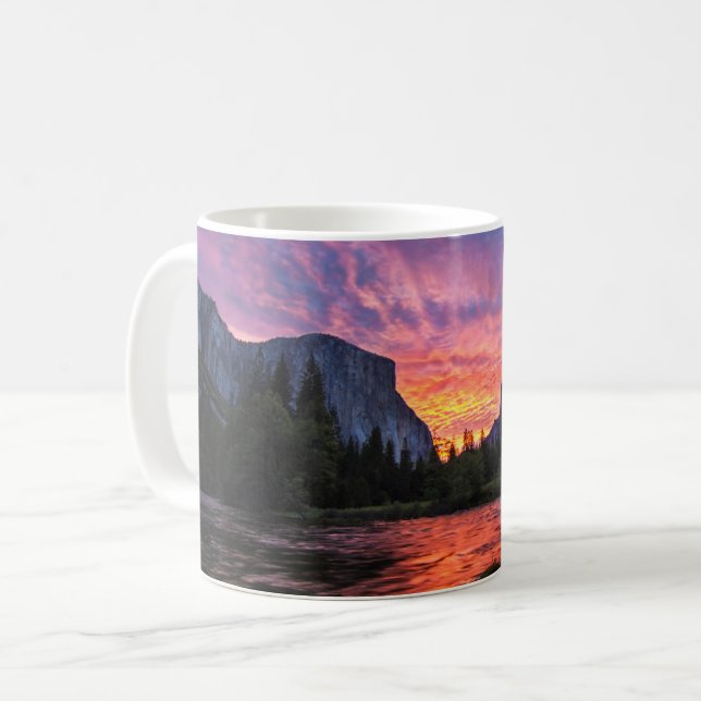 Vibrant Himlar | Yosemite Valley Kaffemugg (Framsida vänster)