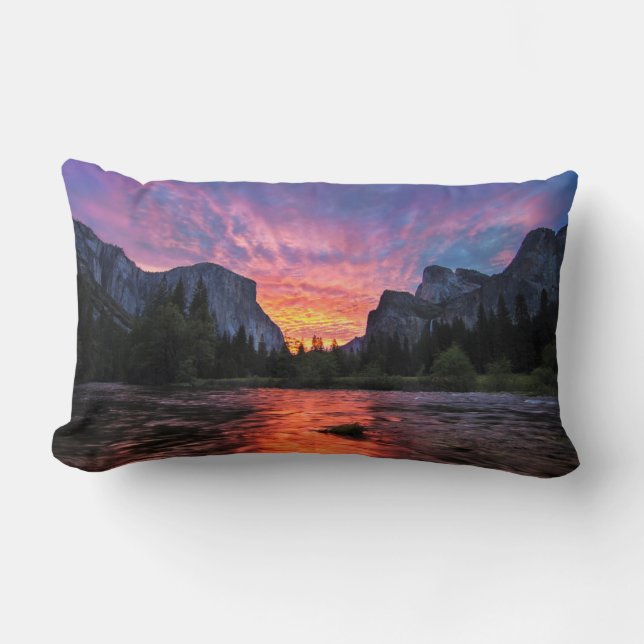 Vibrant Himlar | Yosemite Valley Lumbarkudde (Framsida)
