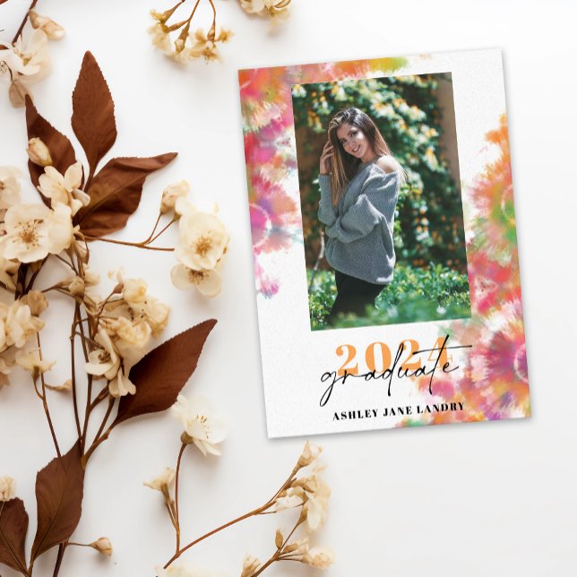 Vibrant inbjudan till Anpassade Studenten (Skapare uppladdad)