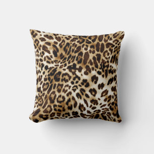 Vibrant leopard: Färgfull textildesign. Kudde