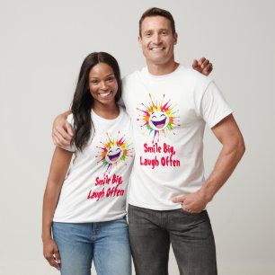 Vibrant Lycklig Ansikte med Färg Stänk T Shirt