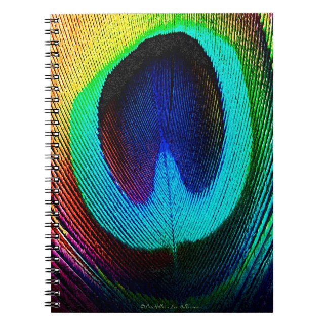 Vibrant Peacock Feather Anteckningsbok Med Spiral (Framsidan)
