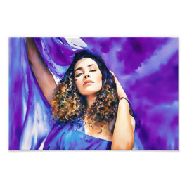 Vibrant Porträtt i en kvinna med Curly Hair Fototryck