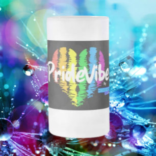 Vibrant PrideVibe: Skål med regnbågs hjärta Frostat Ölglas