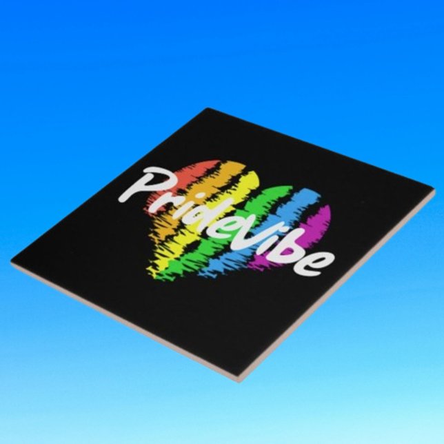 Vibrant PrideVibe: Visa ditt regnbågs-hjärta Kakelplatta (Skapare uppladdad)