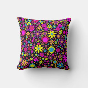 Vibrant Psychedelic Flowers in Bloom-67566 Kudde