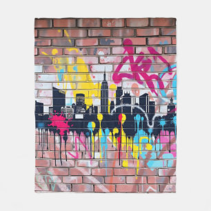 Vibrant Spray-Payed City Skyline Fleecefilt