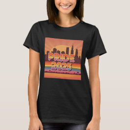 Vibrant Sunset Cityscape Pride 2025 Kvinnor T Shirt