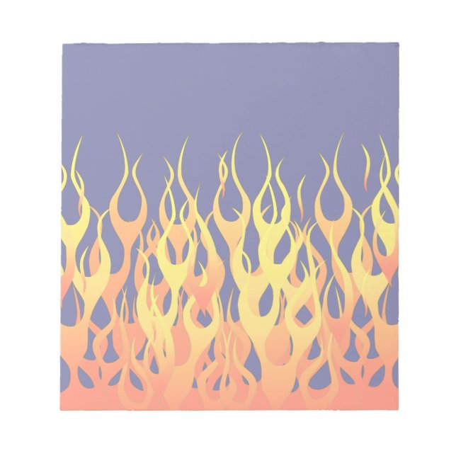 Vibrant Tävla Flamm på marinblått Anteckningsblock (Framsida)