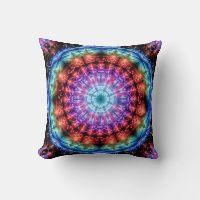 Vibrant Tie Dye Kaleidoscope Rainbow Mandala Kudde (Framsida)