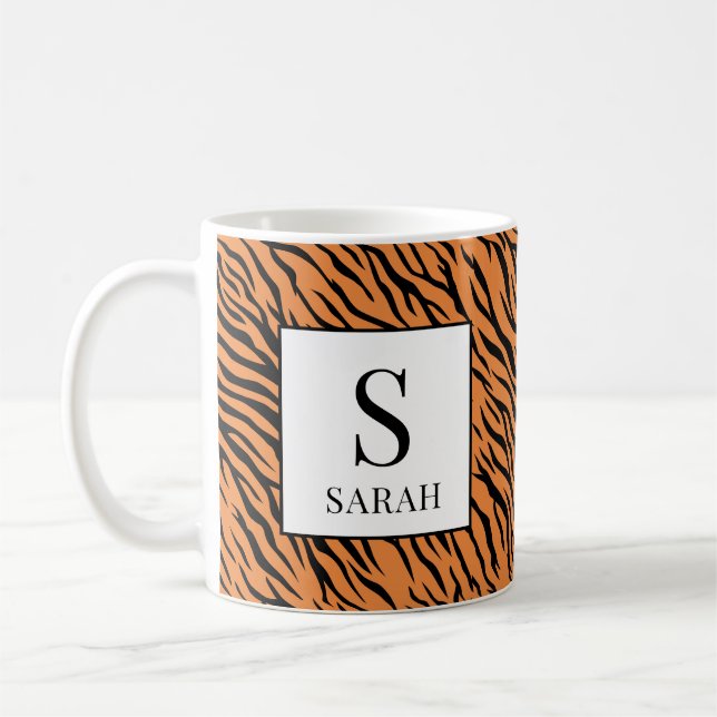 Vibrant Tiger Stripe Custom Initial Name Mug Kaffemugg (Vänster)