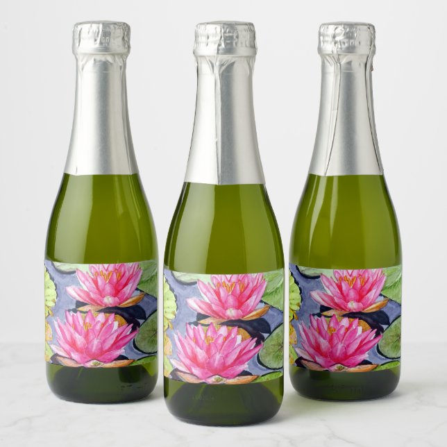 Vibrant Vatten Lilies on Tranquil Pond (Flaskor)