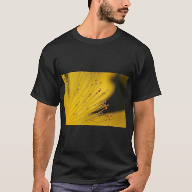 Vibranta Blommigtar T Shirt (Framsida)