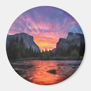 Vibrerande dal för himmel   Yosemite Magnet
