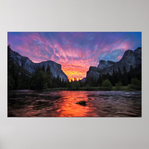 Vibrerande dal för himmel Yosemite Poster