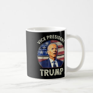 Vicepresident Trump USA Flagga Biden 2024 Val M Kaffemugg
