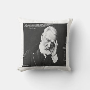 Victor Hugo & Happiness Quote Bomullskastkudde Kudde