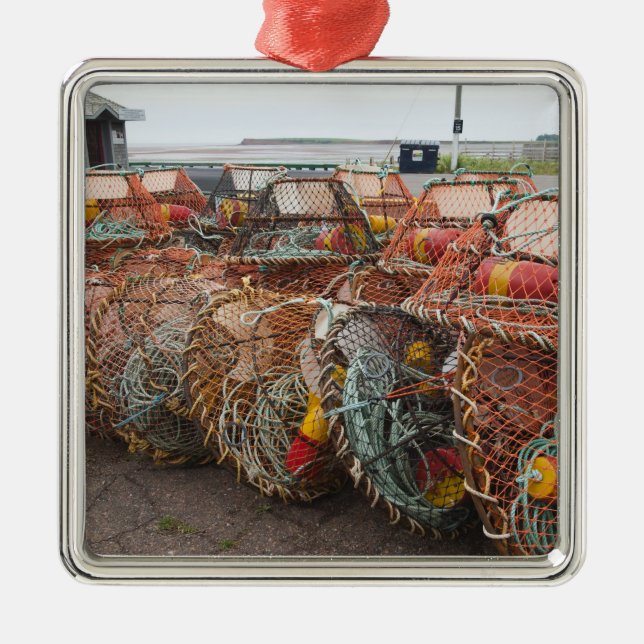 Victoria, Prince Edward Island. Krabbtinor Julgransprydnad Metall (Framsidan)