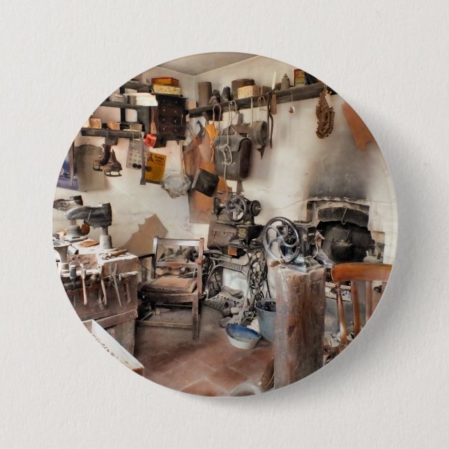 VICTORIAN ENGLAND KNAPP (Framsida)