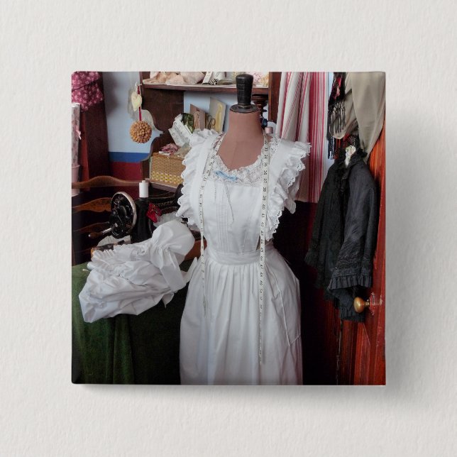 VICTORIAN ENGLAND KNAPP (Framsida)