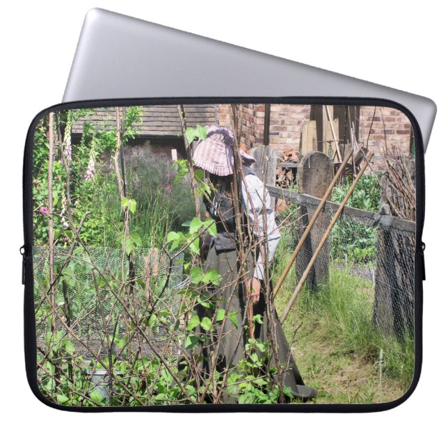 VICTORIAN ENGLAND LAPTOP SLEEVE (Framsidan)