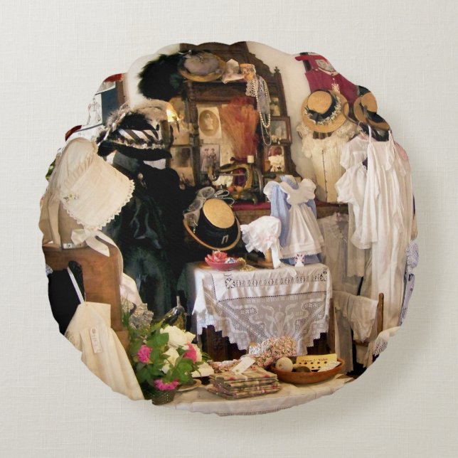 VICTORIAN ENGLAND RUND KUDDE (Framsidan)